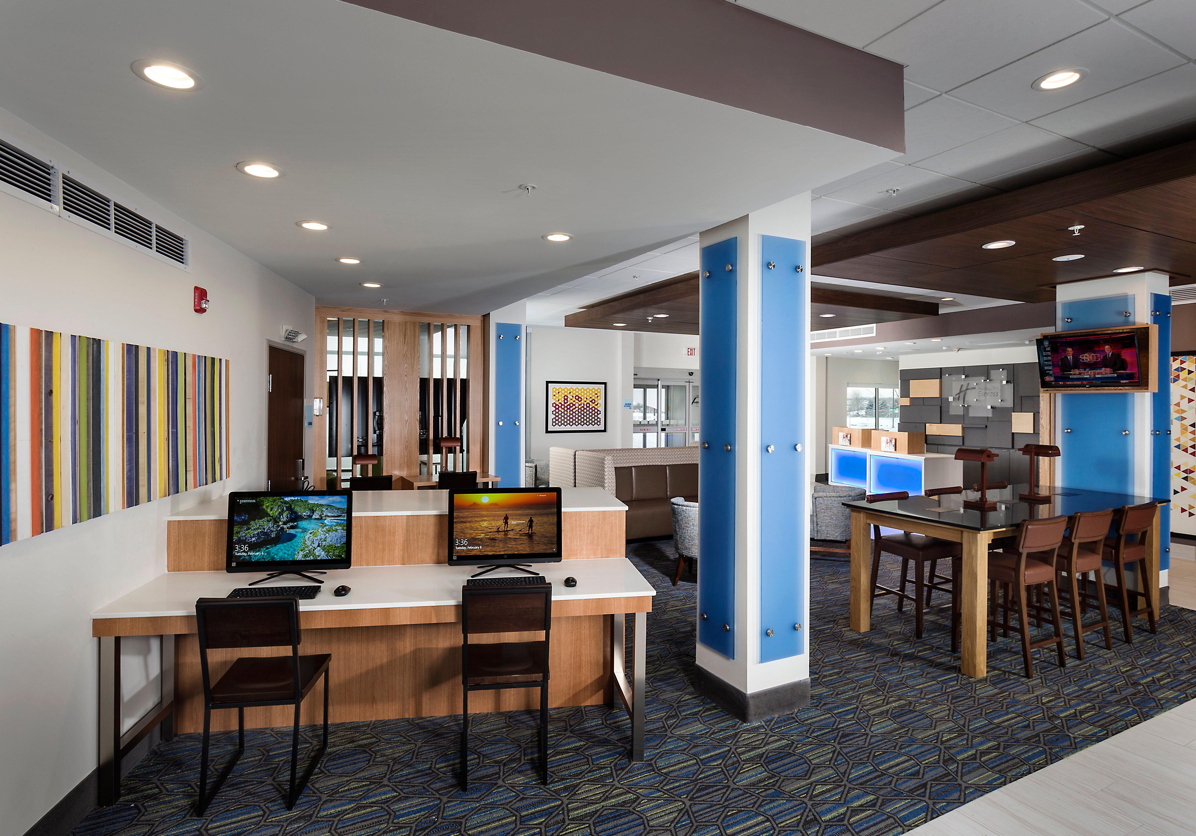 Holiday Inn Express & Suites - West Des Moines - Jordan Creek By Ihg Экстерьер фото