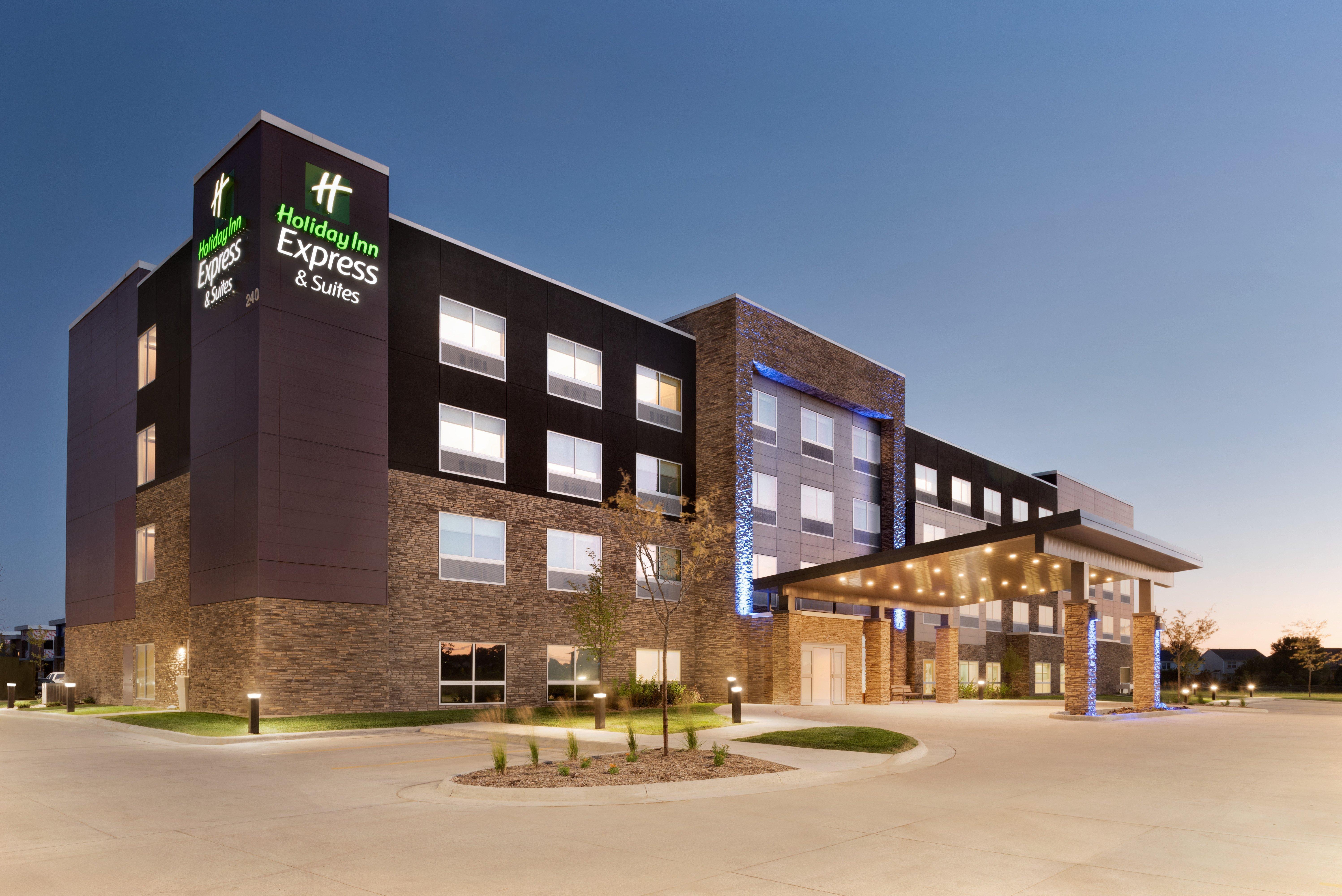 Holiday Inn Express & Suites - West Des Moines - Jordan Creek By Ihg Экстерьер фото